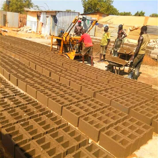 Máquina para fazer blocos de cimento para postura de ovos com motor diesel em Moçambique